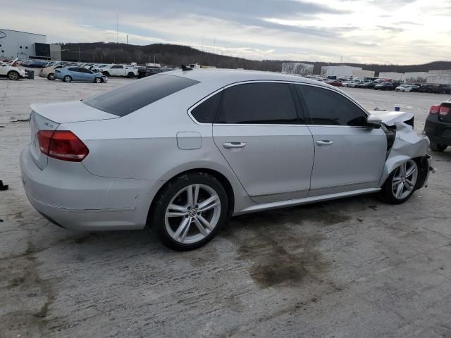 2012 Volkswagen Passat SEL