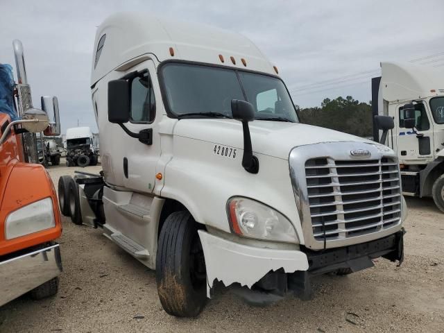 2016 Freightliner Cascadia 125