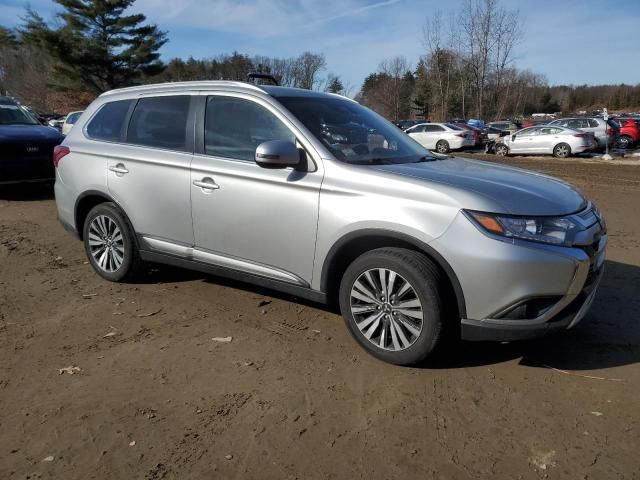 2020 Mitsubishi Outlander SE