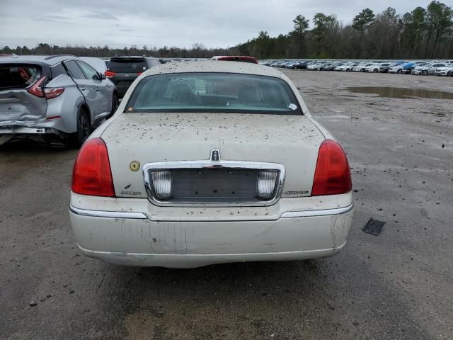 2007 Lincoln Town Car Signature Limited