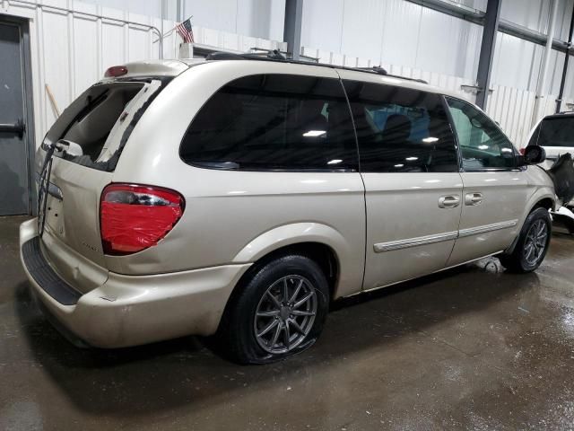 2005 Chrysler Town & Country Touring