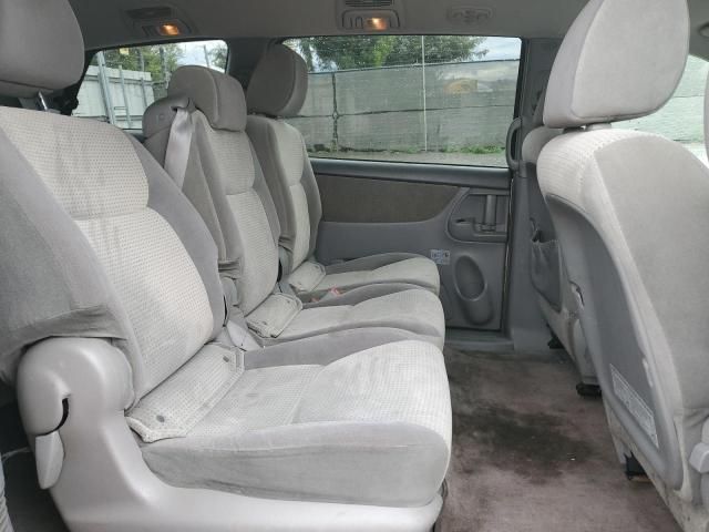 2009 Toyota Sienna CE