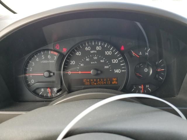 2004 Nissan Armada SE