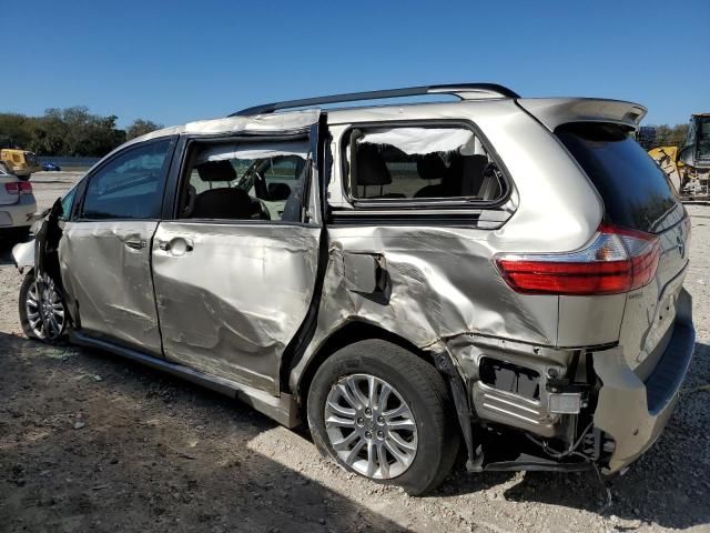 2015 Toyota Sienna XLE