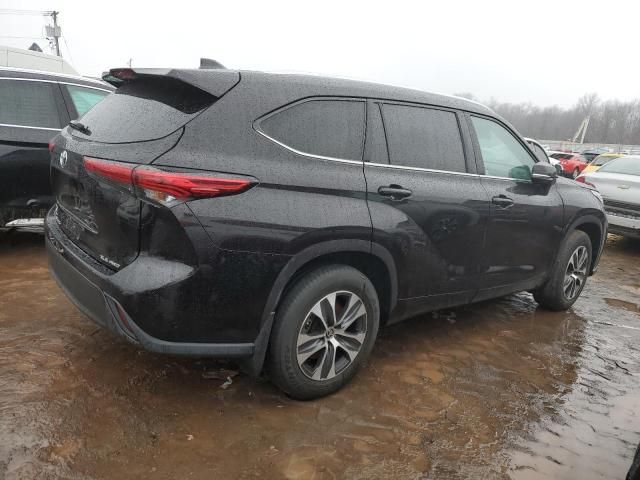 2021 Toyota Highlander XLE