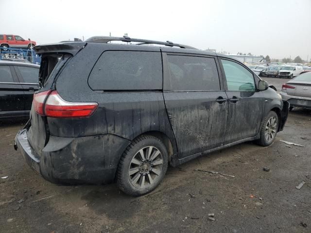 2018 Toyota Sienna LE