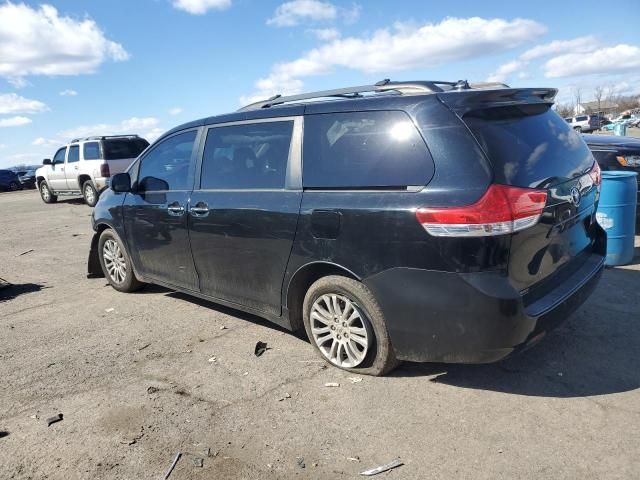 2011 Toyota Sienna XLE