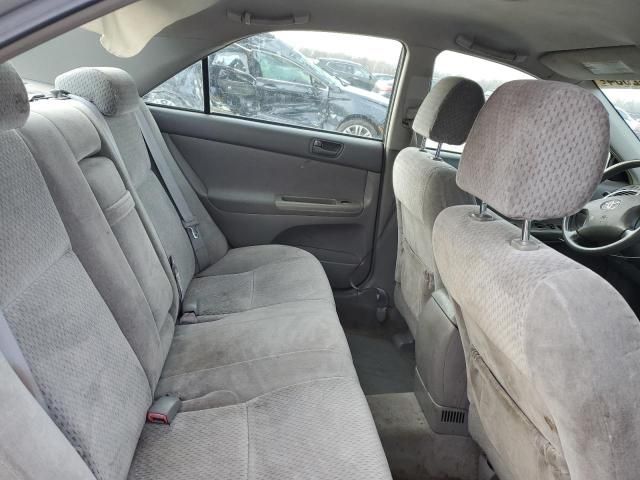 2004 Toyota Camry LE