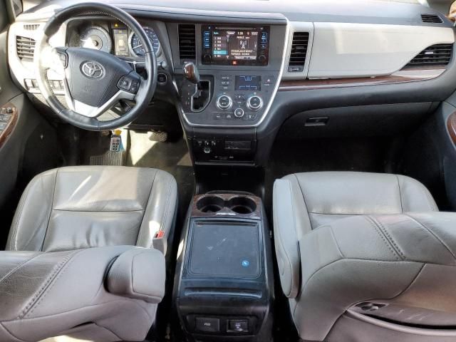 2015 Toyota Sienna XLE