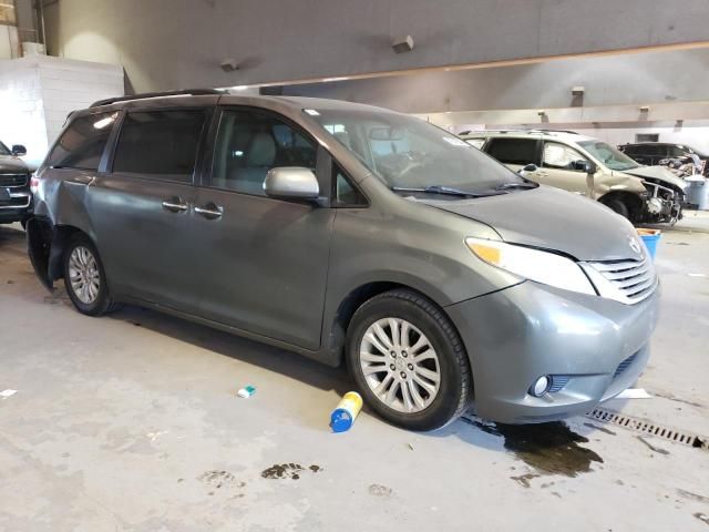 2011 Toyota Sienna XLE