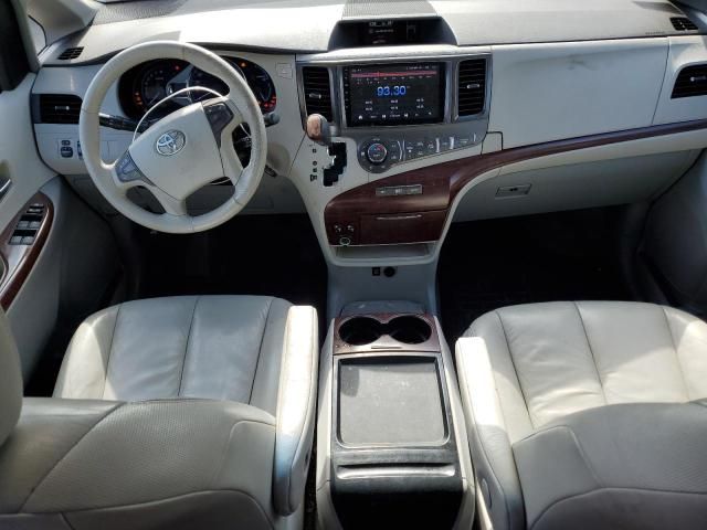 2011 Toyota Sienna XLE