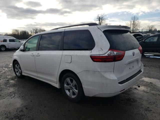 2020 Toyota Sienna LE