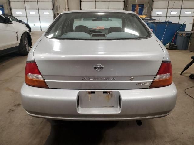 1999 Nissan Altima XE