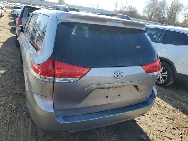 2011 Toyota Sienna LE