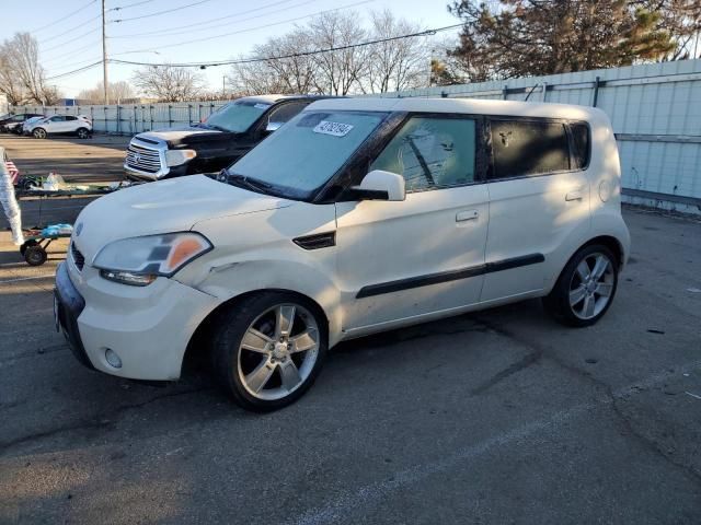 2010 KIA Soul +