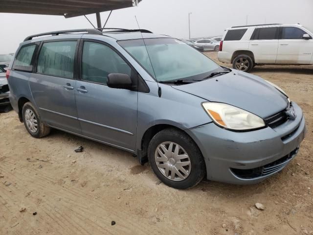 2004 Toyota Sienna CE