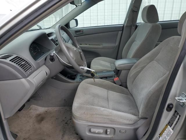 2004 Toyota Camry LE