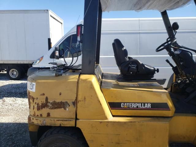 2002 Caterpillar Forklift