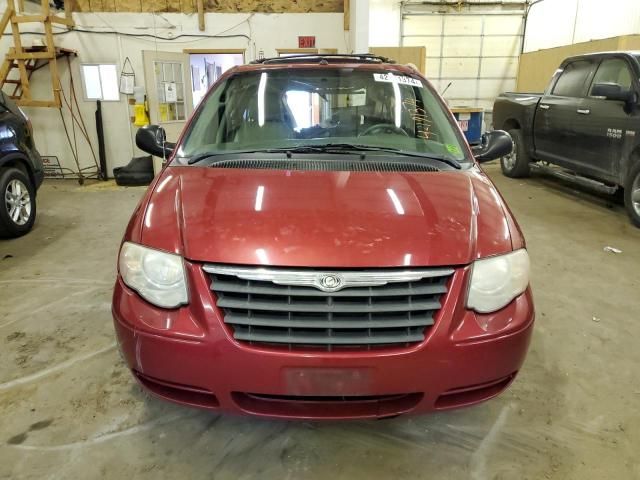 2006 Chrysler Town & Country Touring