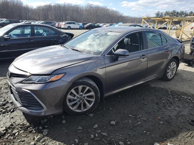 2022 Toyota Camry LE