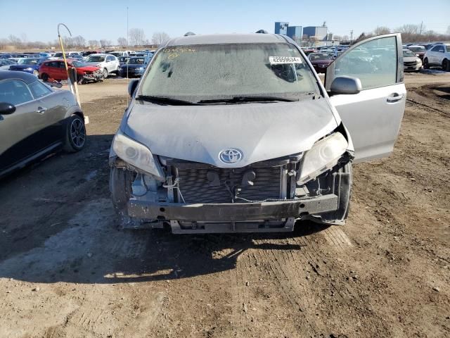 2012 Toyota Sienna LE