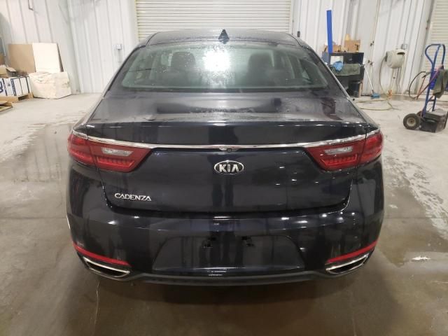 2017 KIA Cadenza Premium