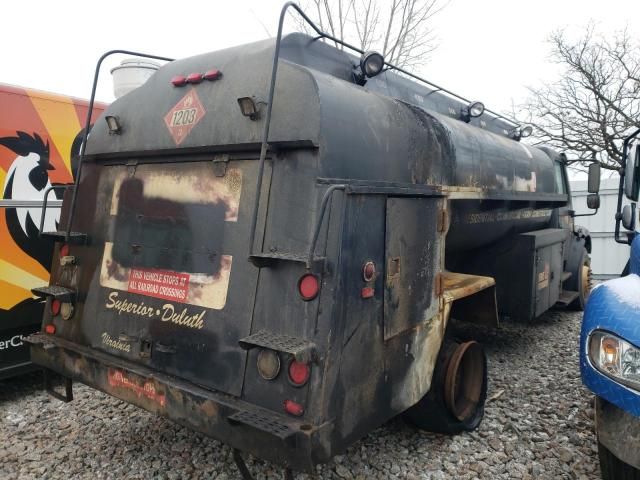 2004 Freightliner M2 106 Medium Duty