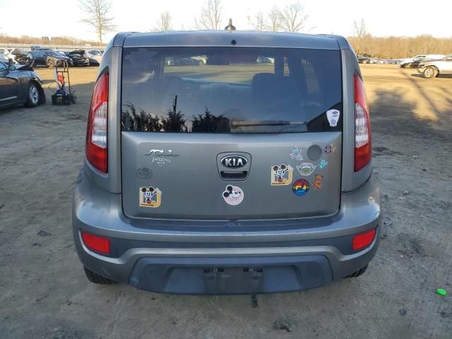 2013 KIA Soul +