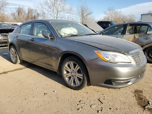 2013 Chrysler 200 Touring