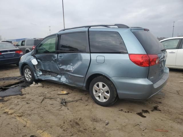 2007 Toyota Sienna XLE