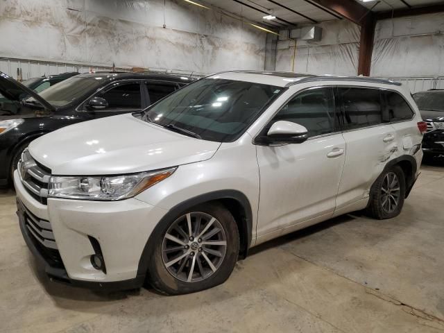 2017 Toyota Highlander SE