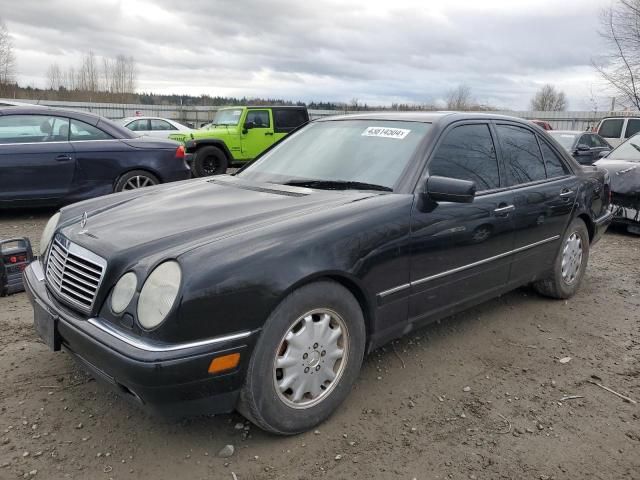 1996 Mercedes-Benz E 320