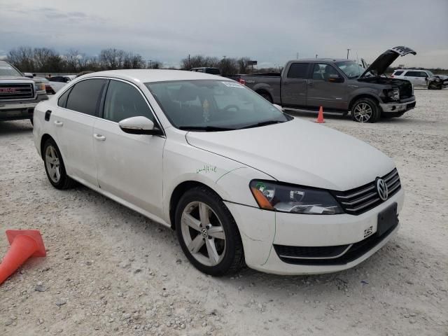 2012 Volkswagen Passat SE