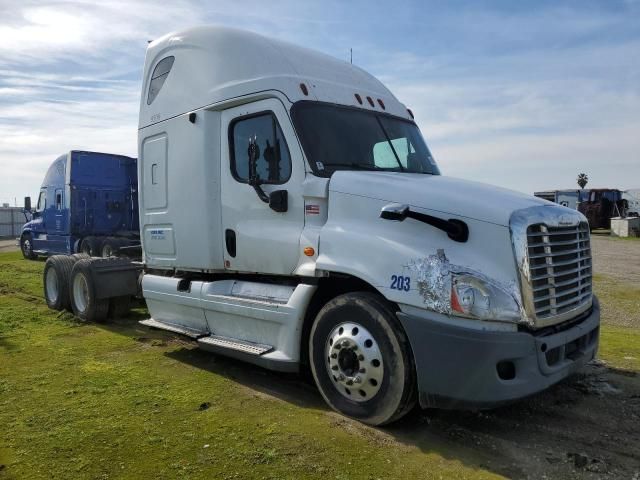 2013 Freightliner Cascadia 125