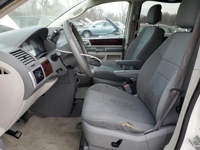 2010 Chrysler Town & Country Touring