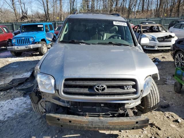 2004 Toyota Sequoia SR5