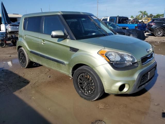 2013 KIA Soul +