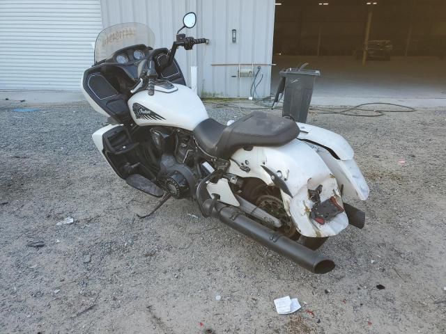 2021 Indian Motorcycle Co. Challenger Dark Horse