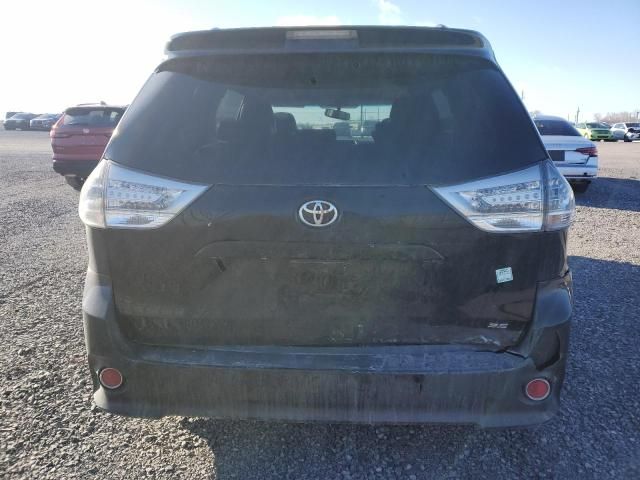 2013 Toyota Sienna Sport