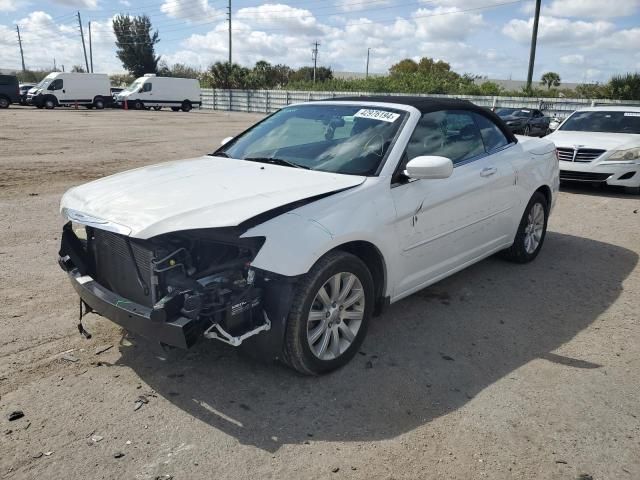 2013 Chrysler 200 Touring