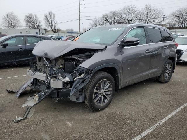 2019 Toyota Highlander SE