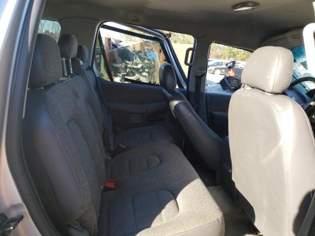 2004 Ford Explorer XLS