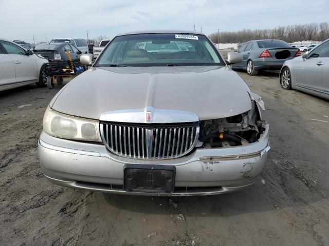 1999 Lincoln Town Car Executive