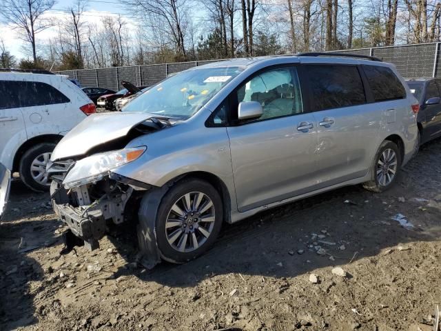 2020 Toyota Sienna LE