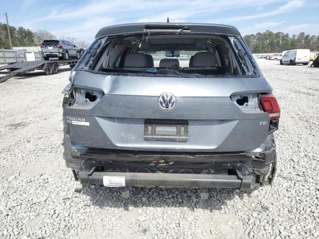 2018 Volkswagen Tiguan SE