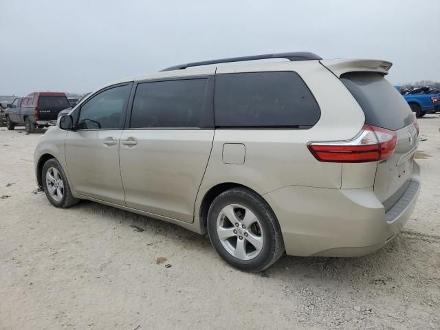 2017 Toyota Sienna LE