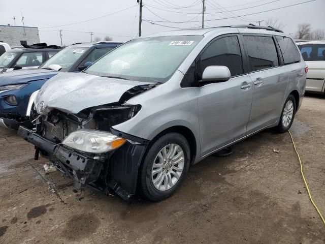 2016 Toyota Sienna XLE