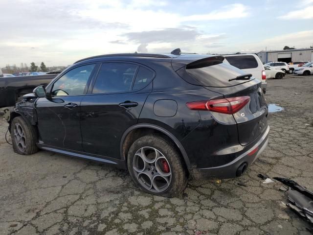 2022 Alfa Romeo Stelvio TI