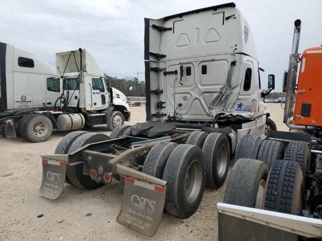 2016 Freightliner Cascadia 125