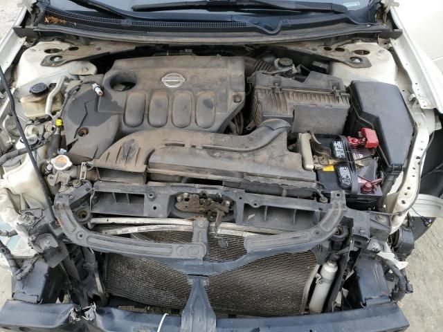 2011 Nissan Altima Base